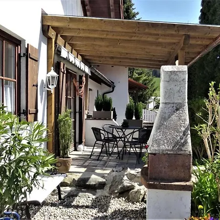 Semesterbostad Petra - Kleine Ferienvilla *